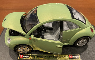 Bijoux Collection - Burago - Volkswagen - New Beetle 1998 (Green)