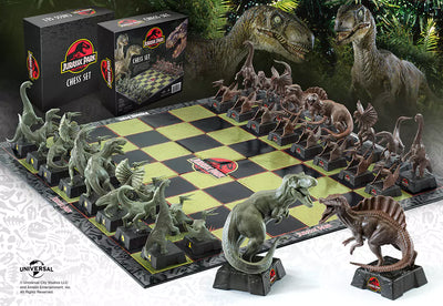 Jurassic Park The Noble Collection Chess Set
